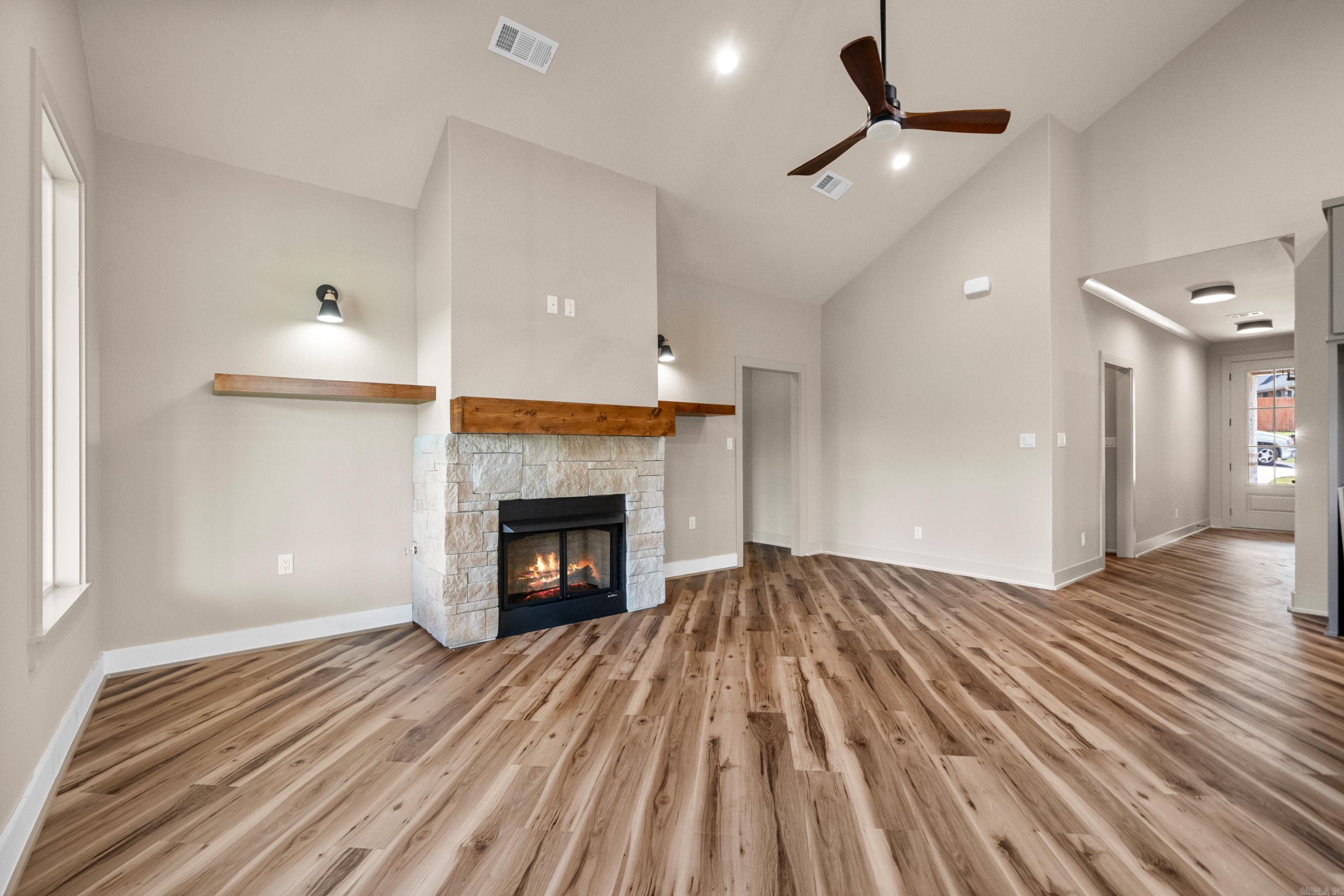 BERROWS, LAKE HAMILTON - Residential