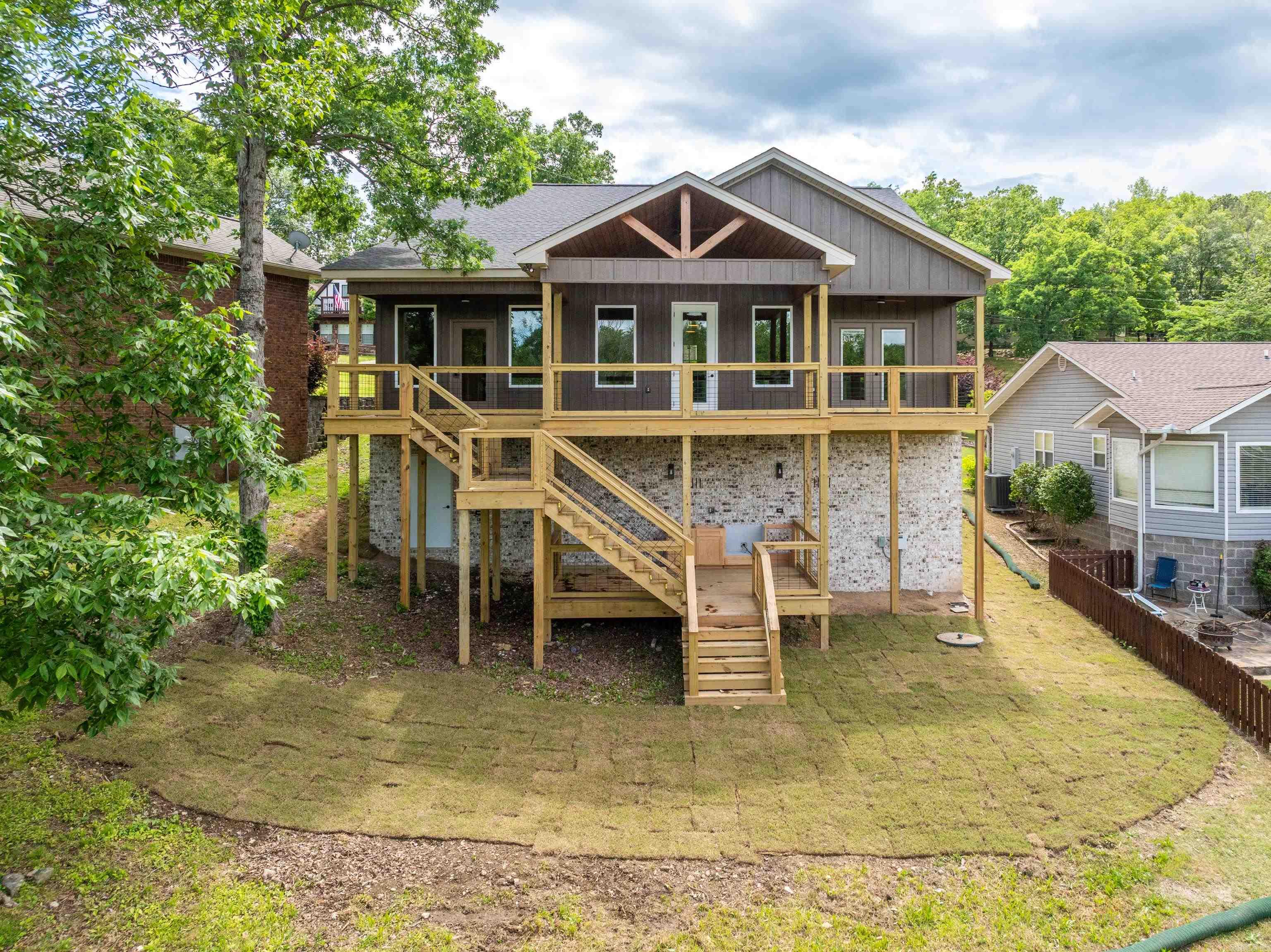 BERROWS, LAKE HAMILTON - Residential