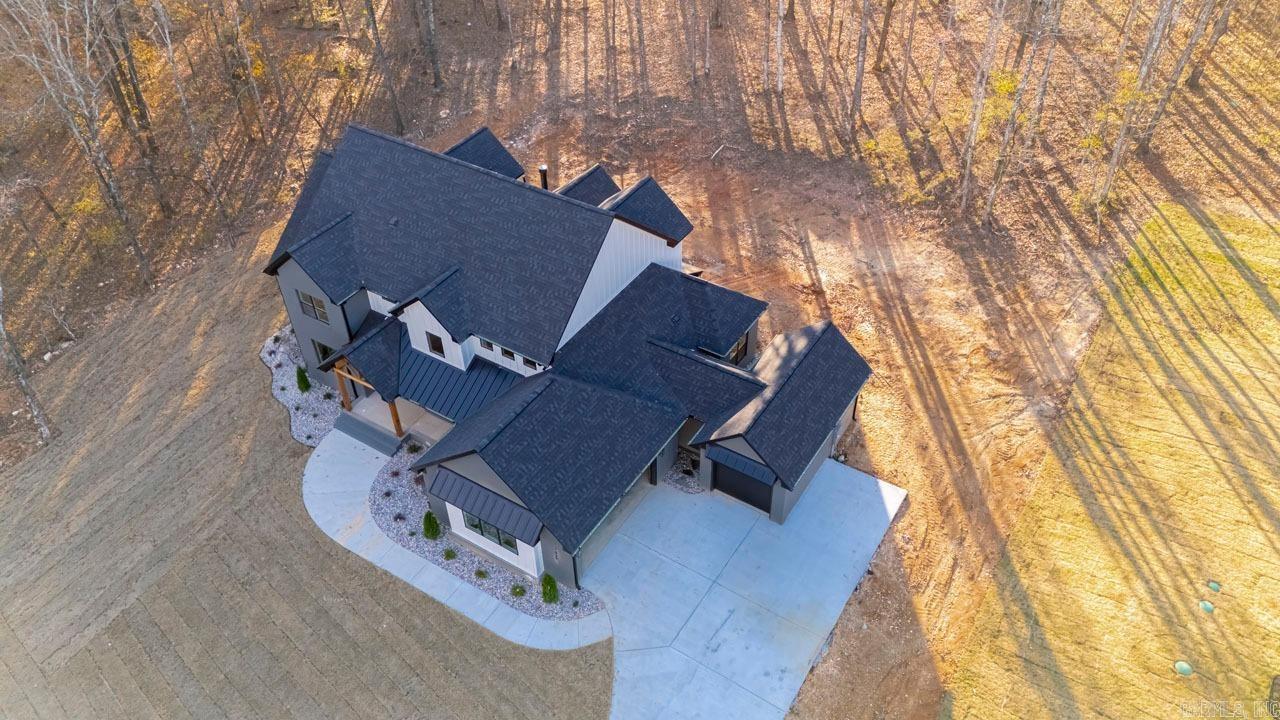 HAZEL OAK - Residential