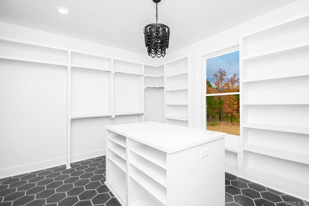 HAZEL OAK - Residential