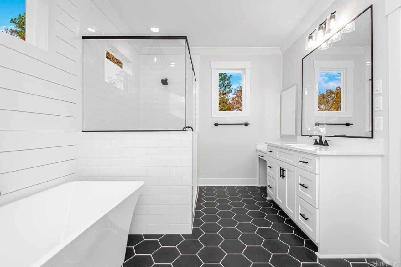 HAZEL OAK - Residential
