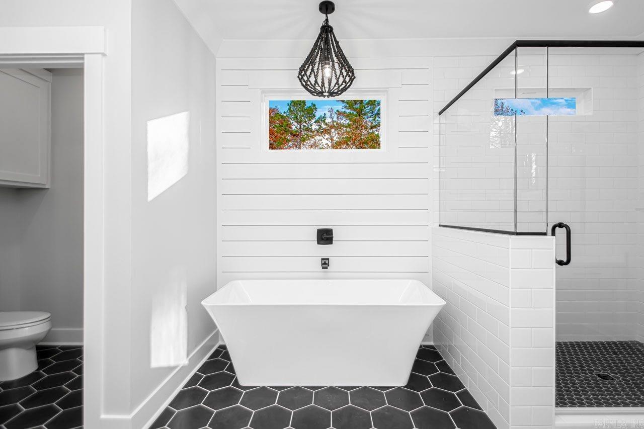 HAZEL OAK - Residential