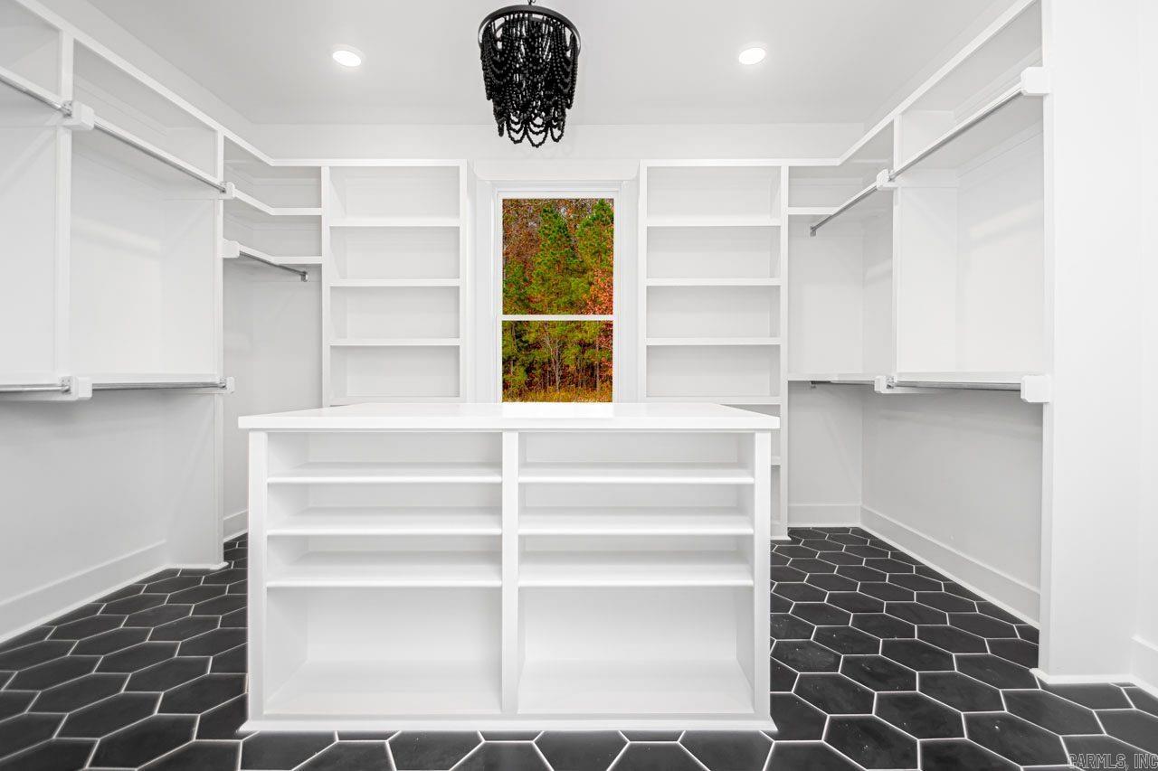 HAZEL OAK - Residential