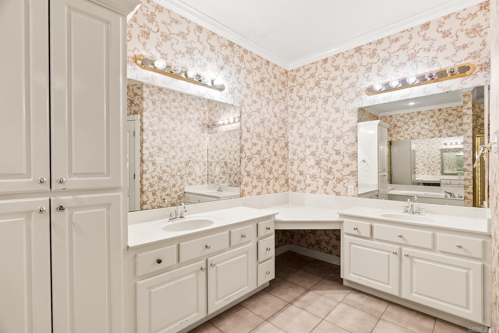 Quail Hollow - Residential