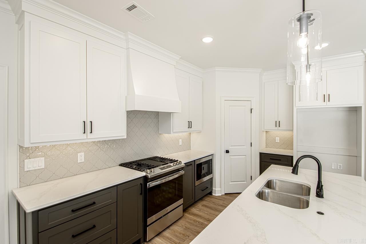 NORTHSHORE RIDGE - Residential