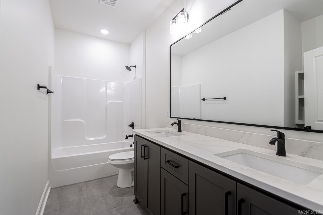 NORTHSHORE RIDGE - Residential