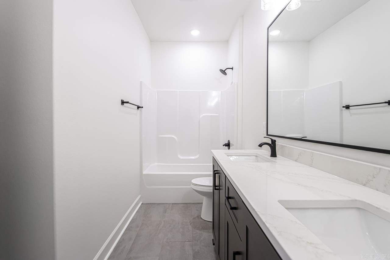 NORTHSHORE RIDGE - Residential