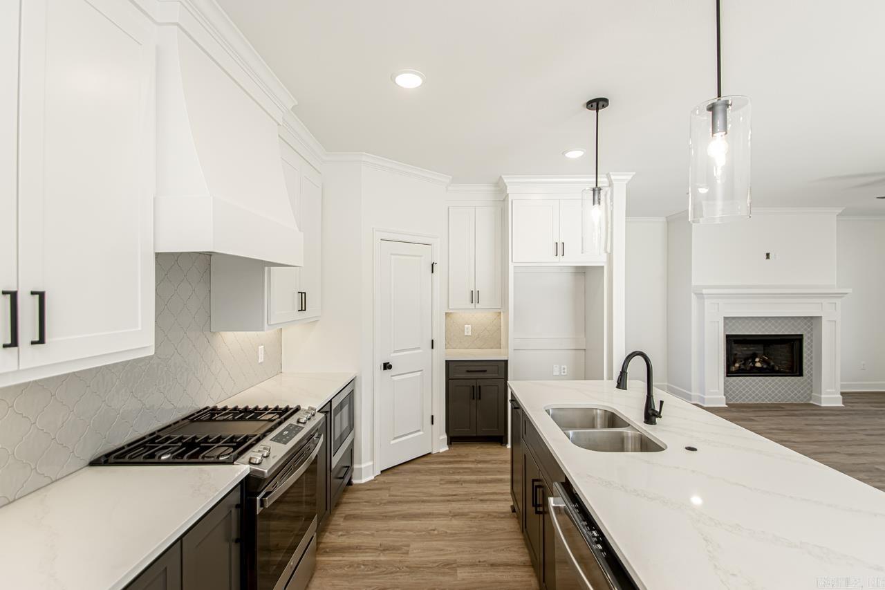 NORTHSHORE RIDGE - Residential