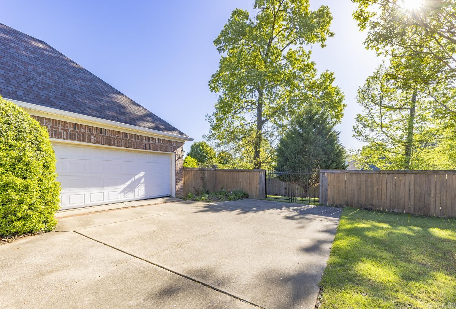 WESTPOINTE - Residential