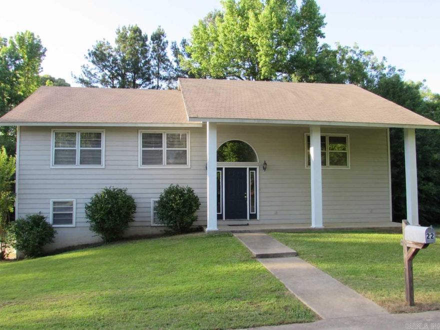 Split level beauty listed at only $64.34 a square foot*nice side entrance garage with huge storage*on two lots*4 bedrooms and 3 full baths*2 living rooms*lots of space*seller is putting new gas range in*lots of space for your family*