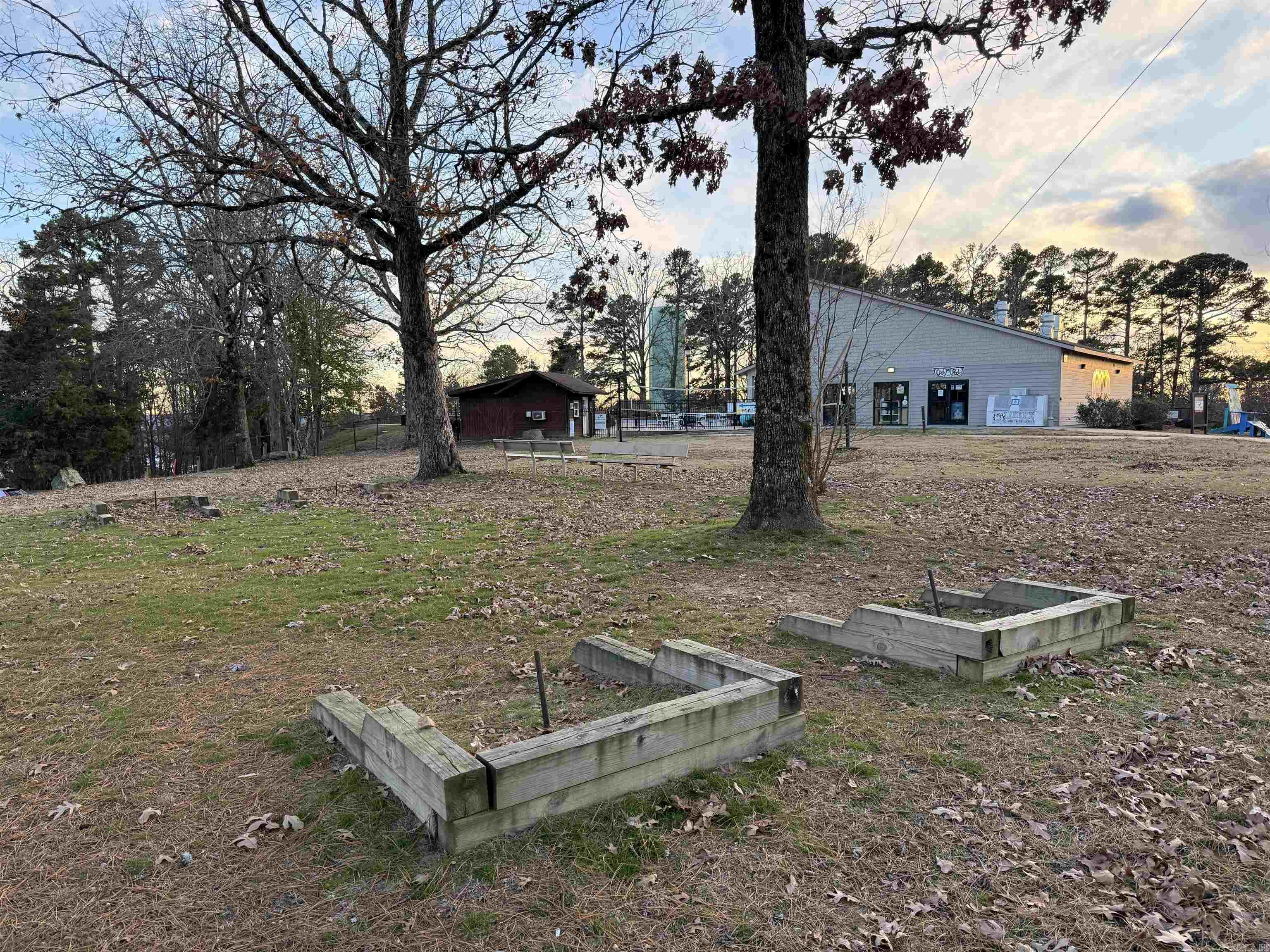 CHELSEA GLADE CONDO - Residential