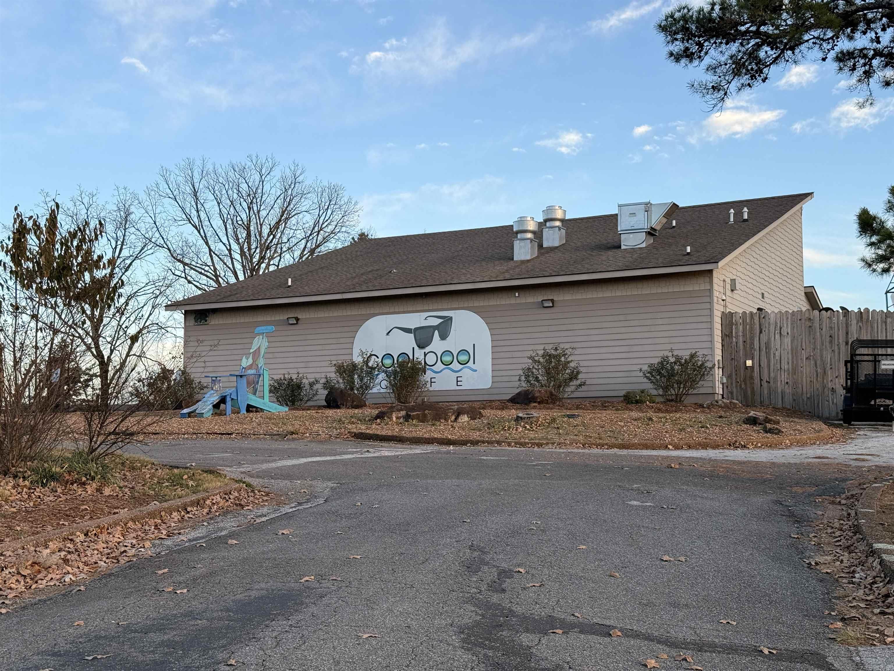 CHELSEA GLADE CONDO - Residential