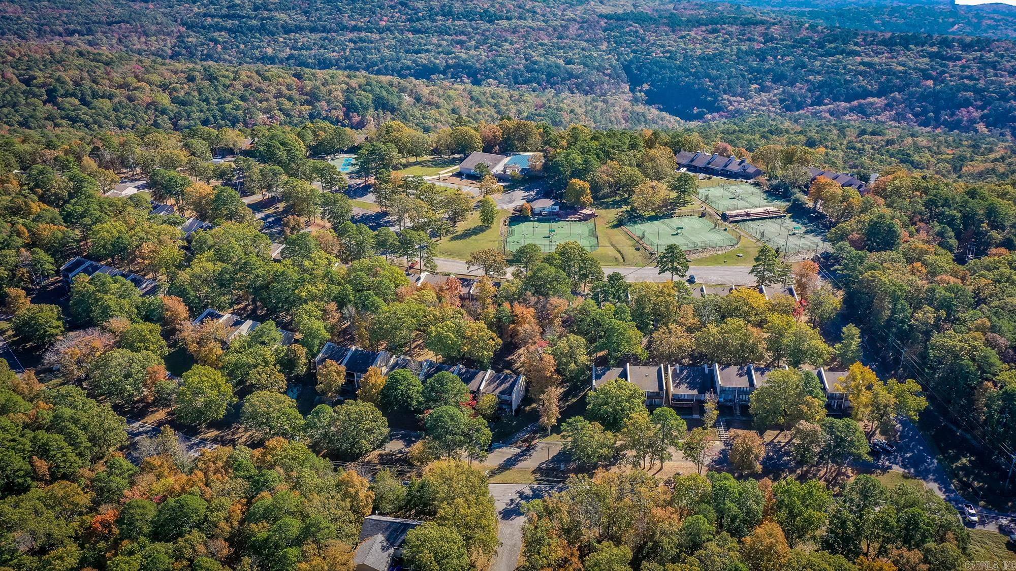 CHELSEA GLADE CONDO - Residential