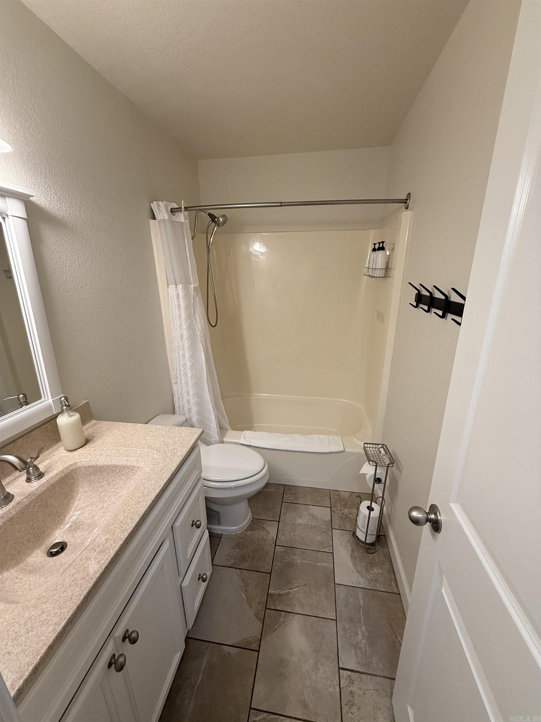 CHELSEA GLADE CONDO - Residential