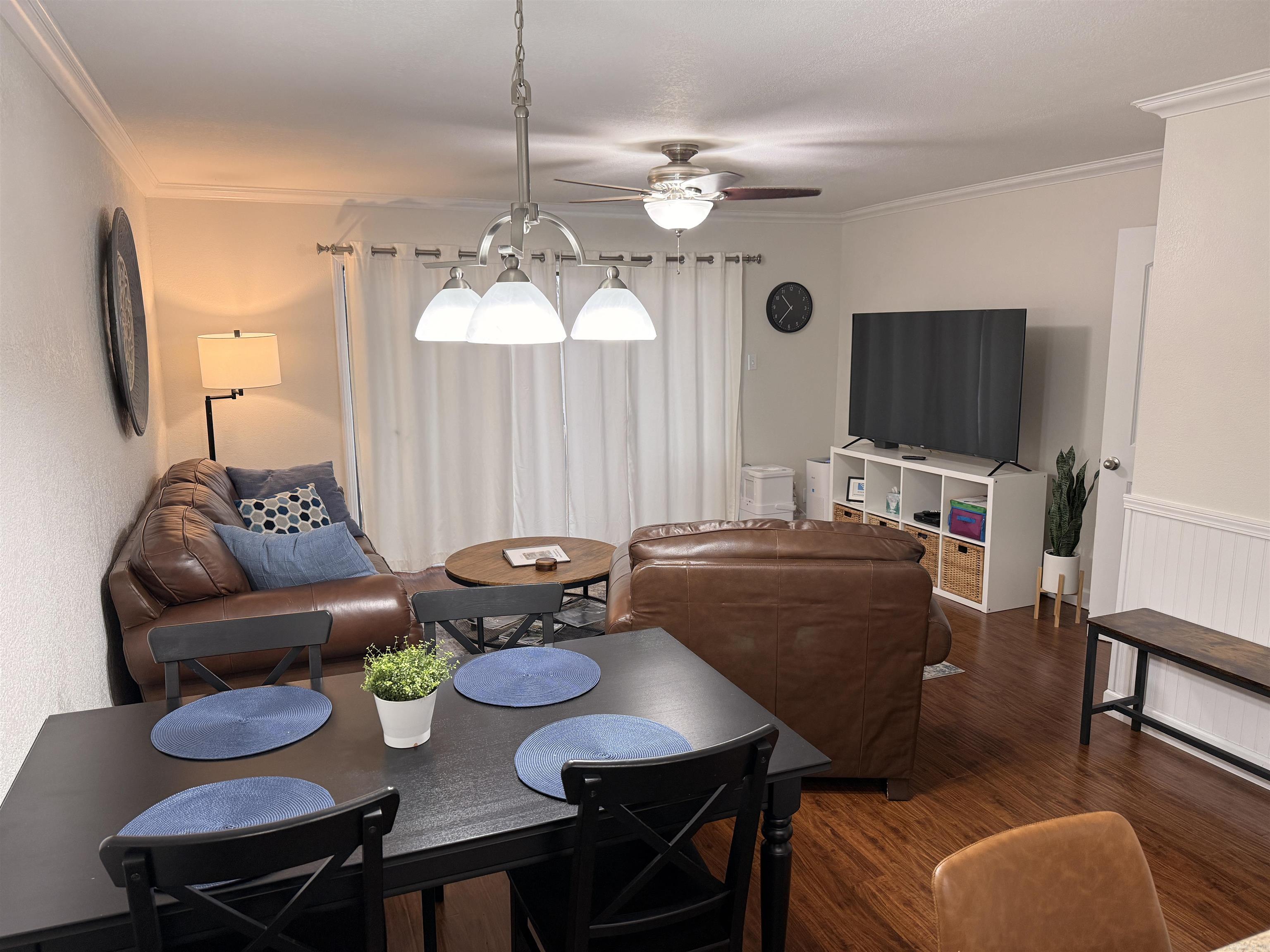 CHELSEA GLADE CONDO - Residential