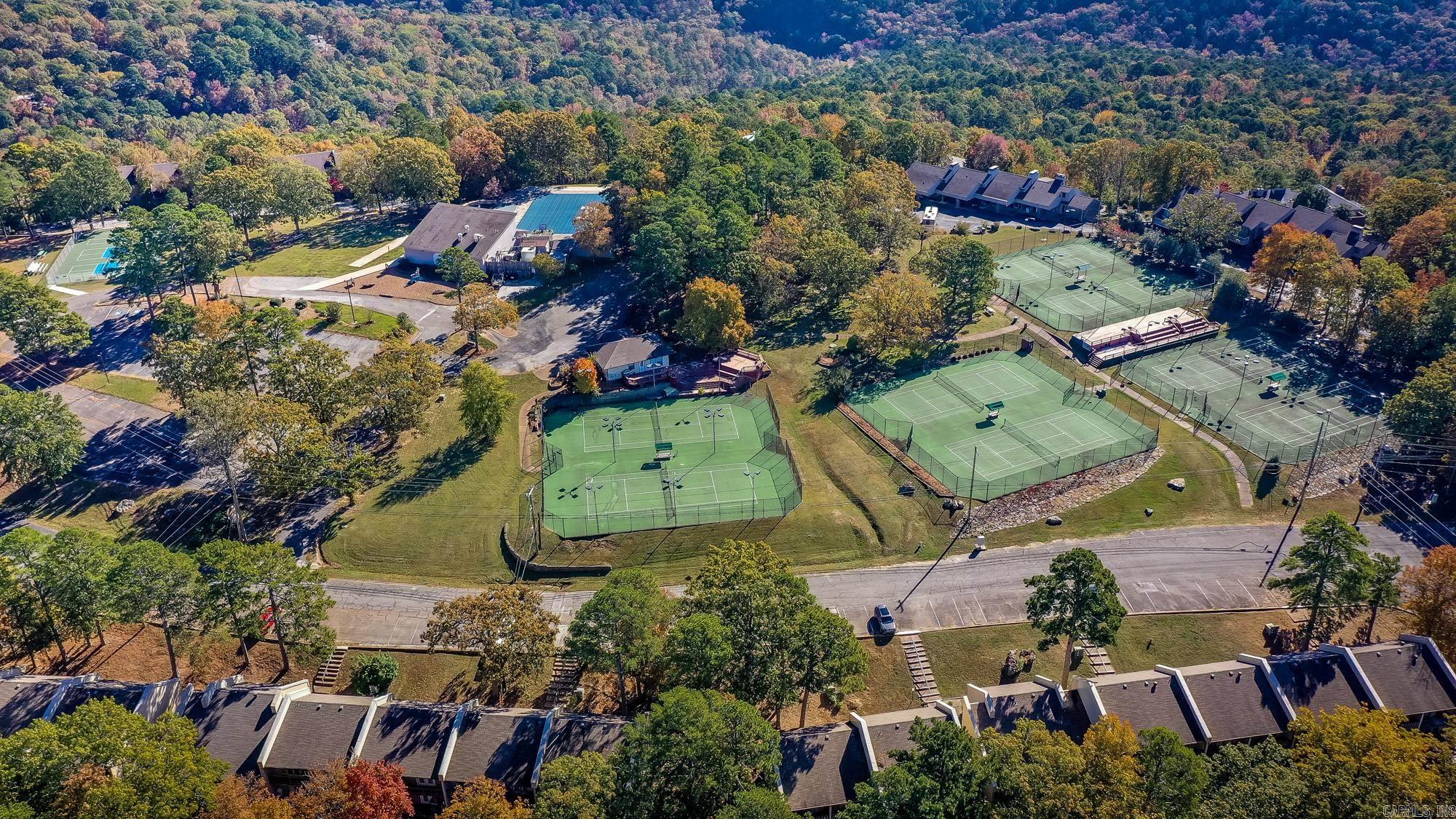 CHELSEA GLADE CONDO - Residential