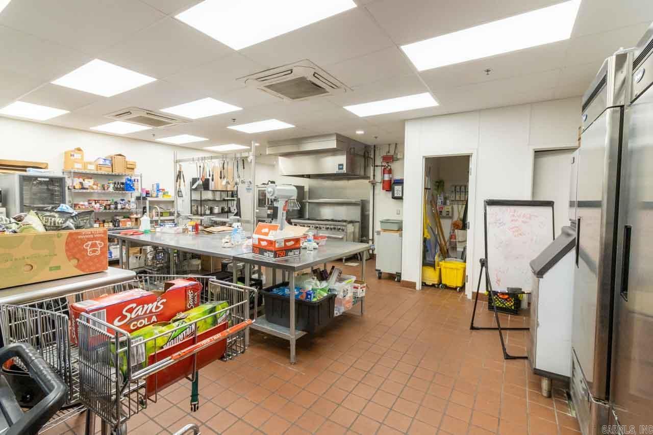 Cabot City Area - Commercial Sale