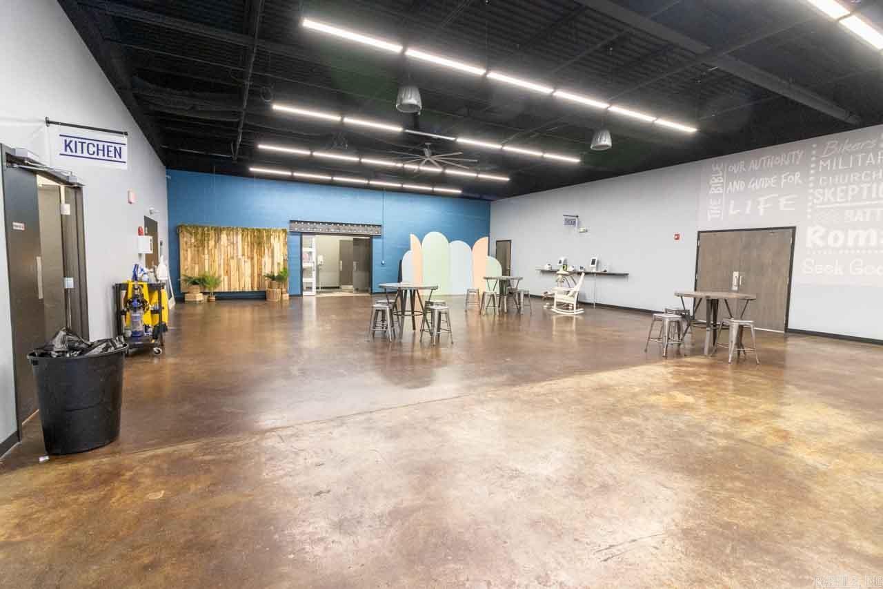 Cabot City Area - Commercial Sale