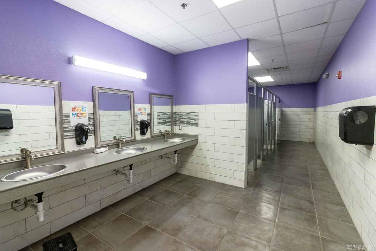 Cabot City Area - Commercial Sale