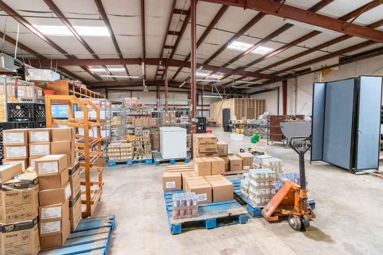 Cabot City Area - Commercial Sale