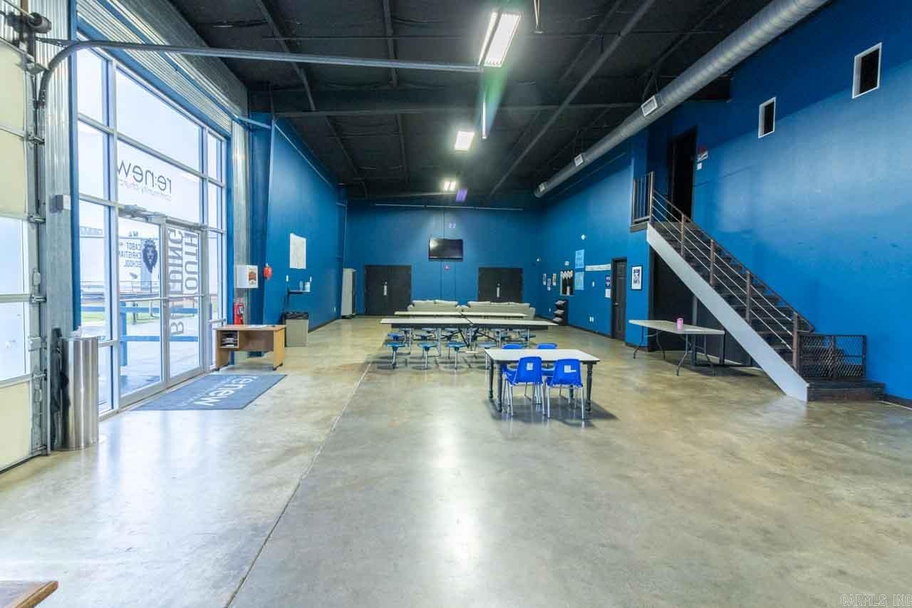 Cabot City Area - Commercial Sale