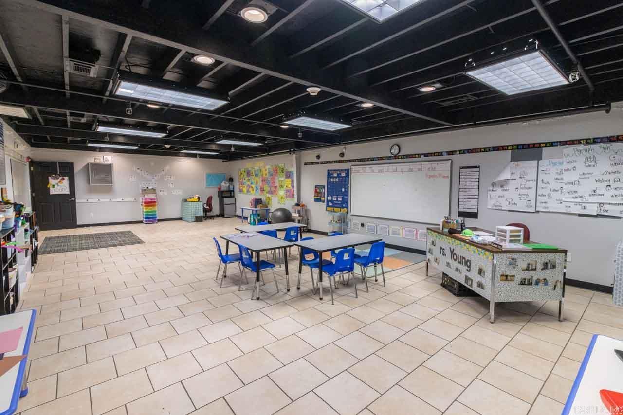 Cabot City Area - Commercial Sale