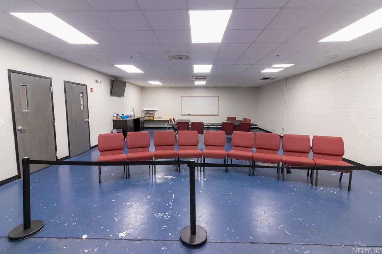 Cabot City Area - Commercial Sale