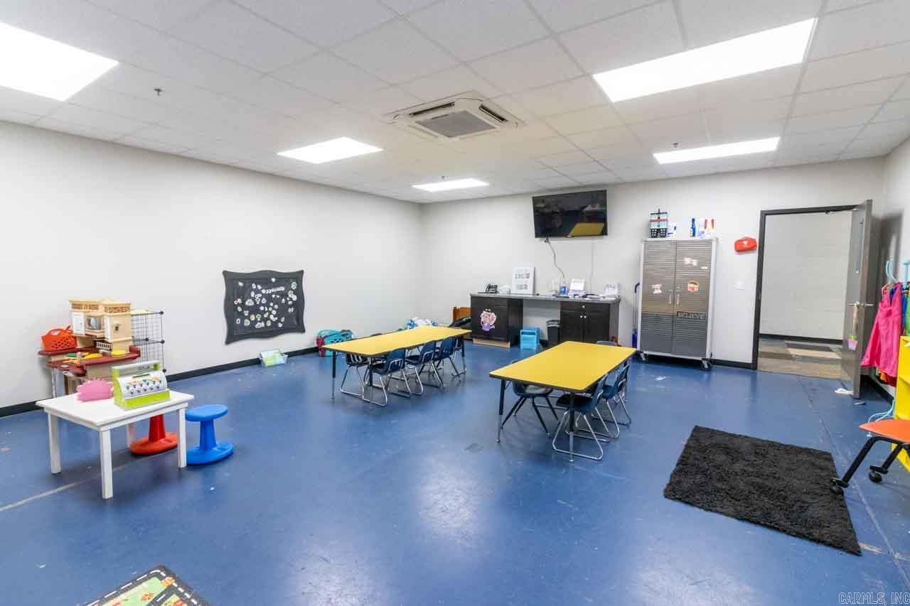 Cabot City Area - Commercial Sale