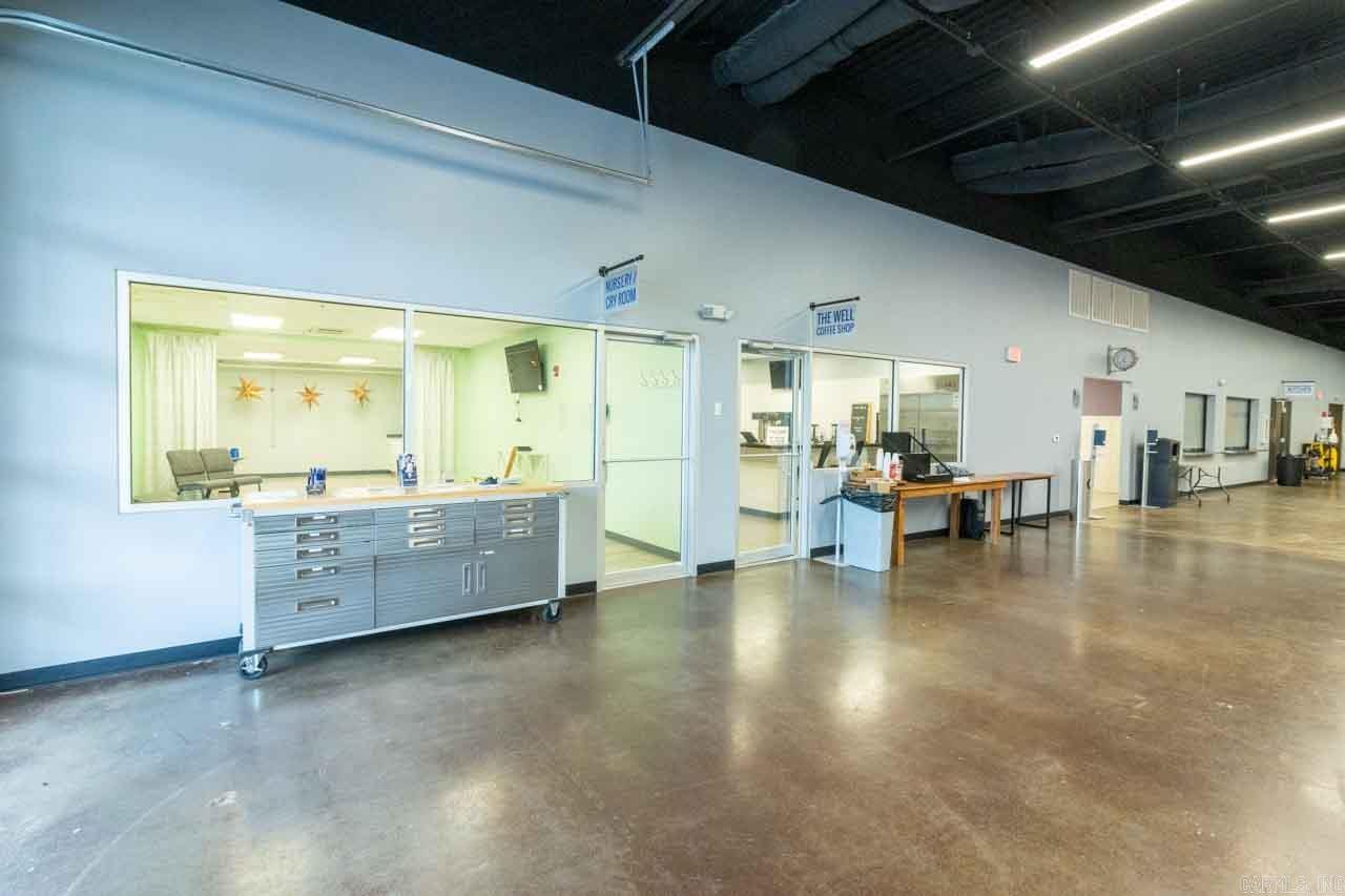 Cabot City Area - Commercial Sale