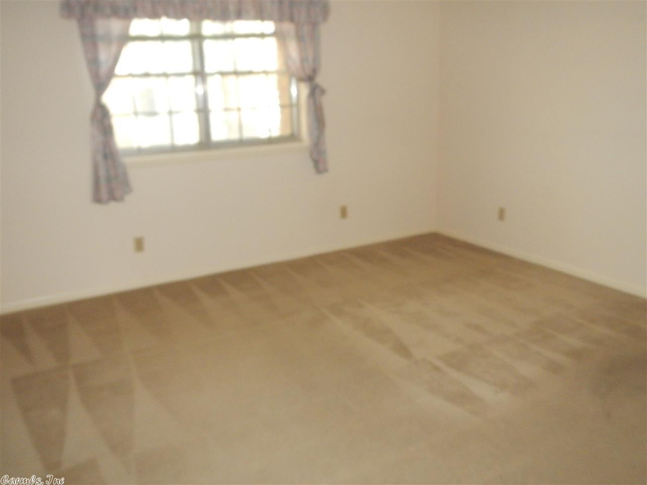 LEAWOOD MANOR - Residential