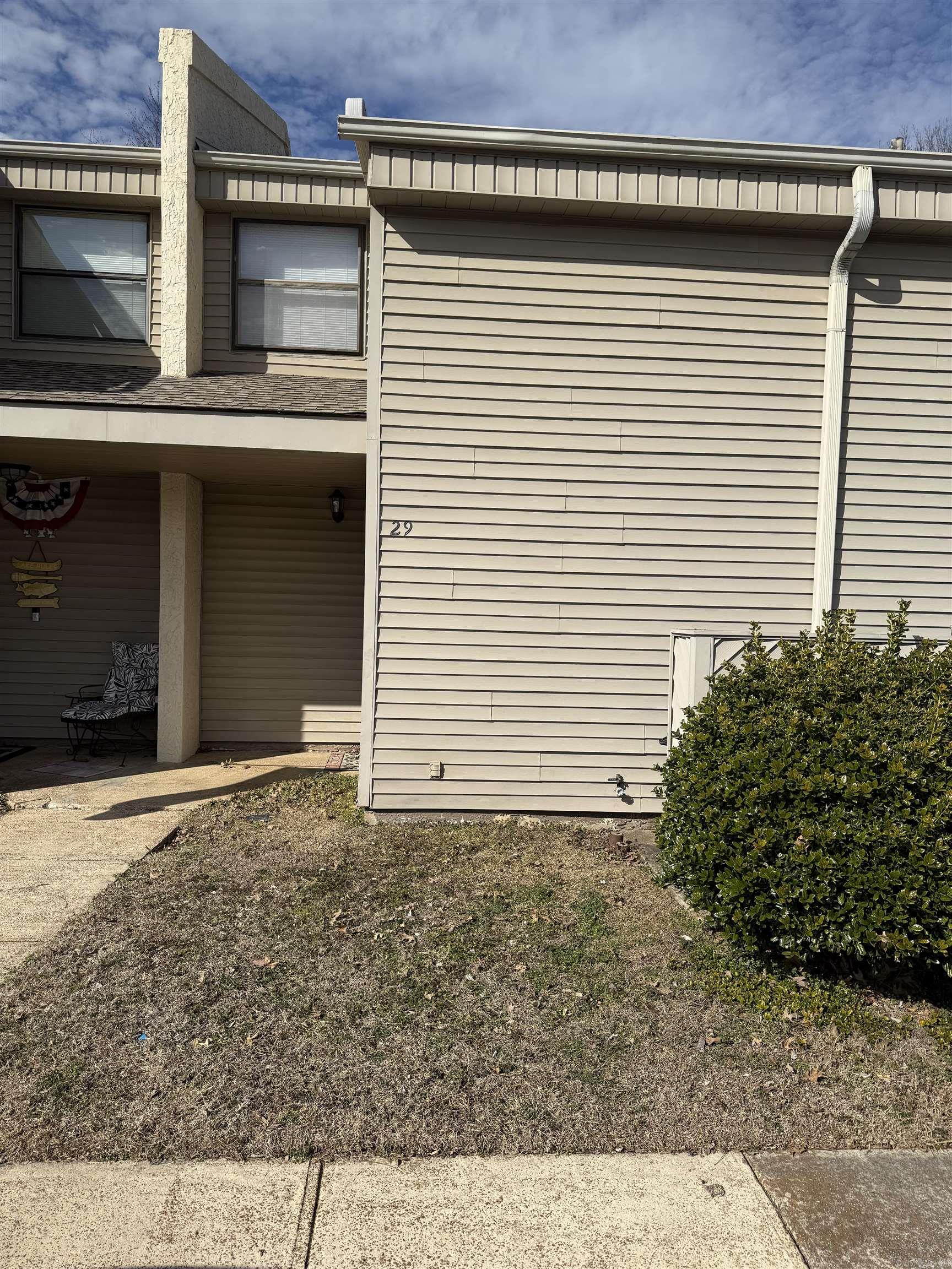 LAKEWOOD HILLS CONDO - Residential