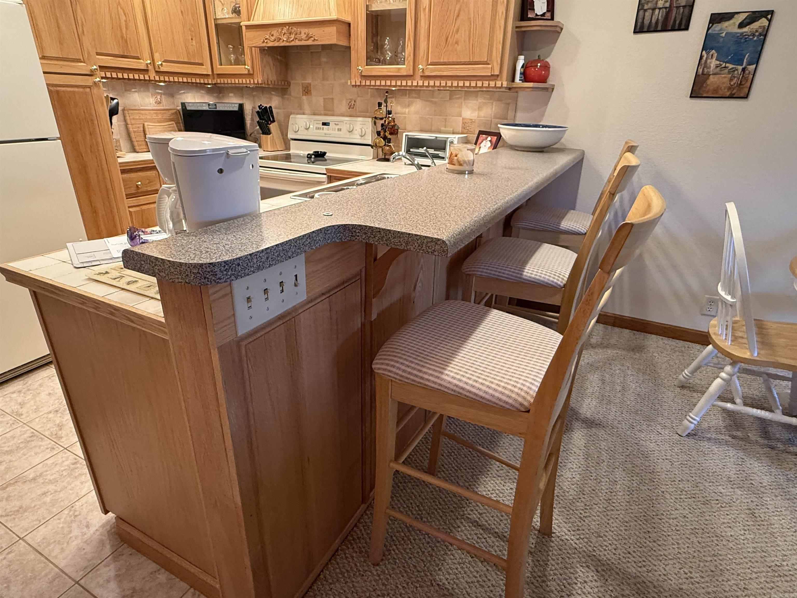 LAKEWOOD HILLS CONDO - Residential