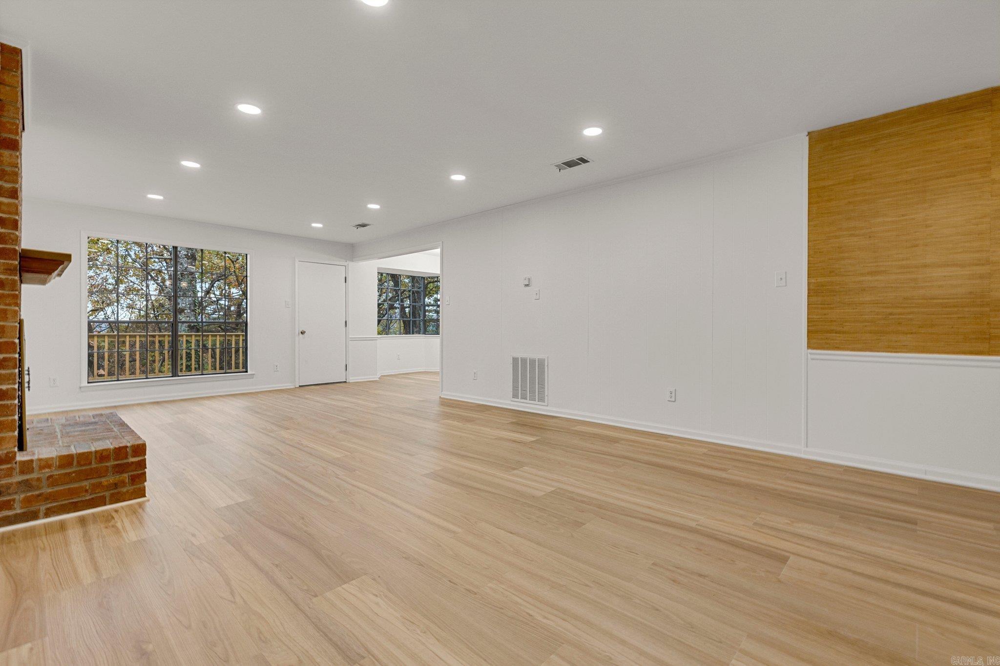 PLEASANT VIEW - Residential