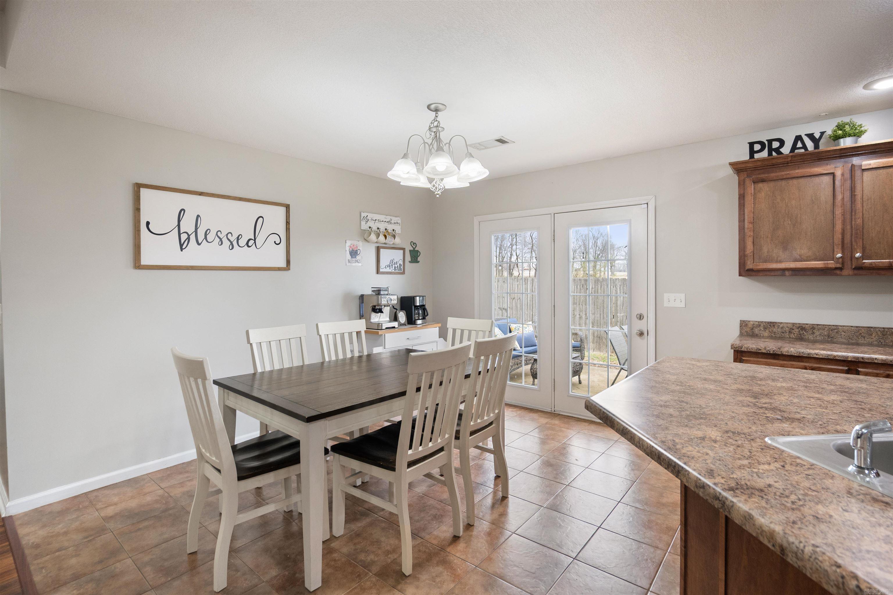 WINDSOR LANDING - Residential