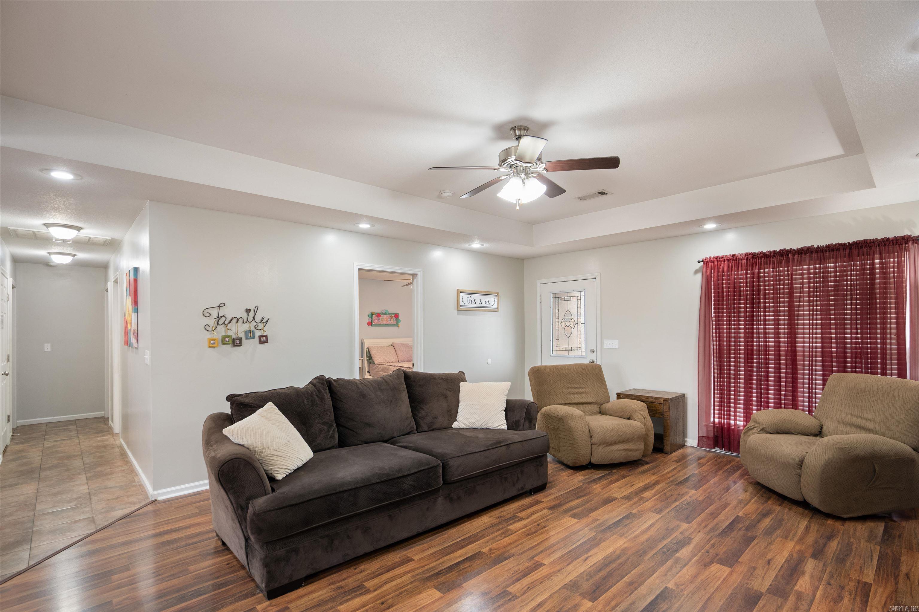 WINDSOR LANDING - Residential