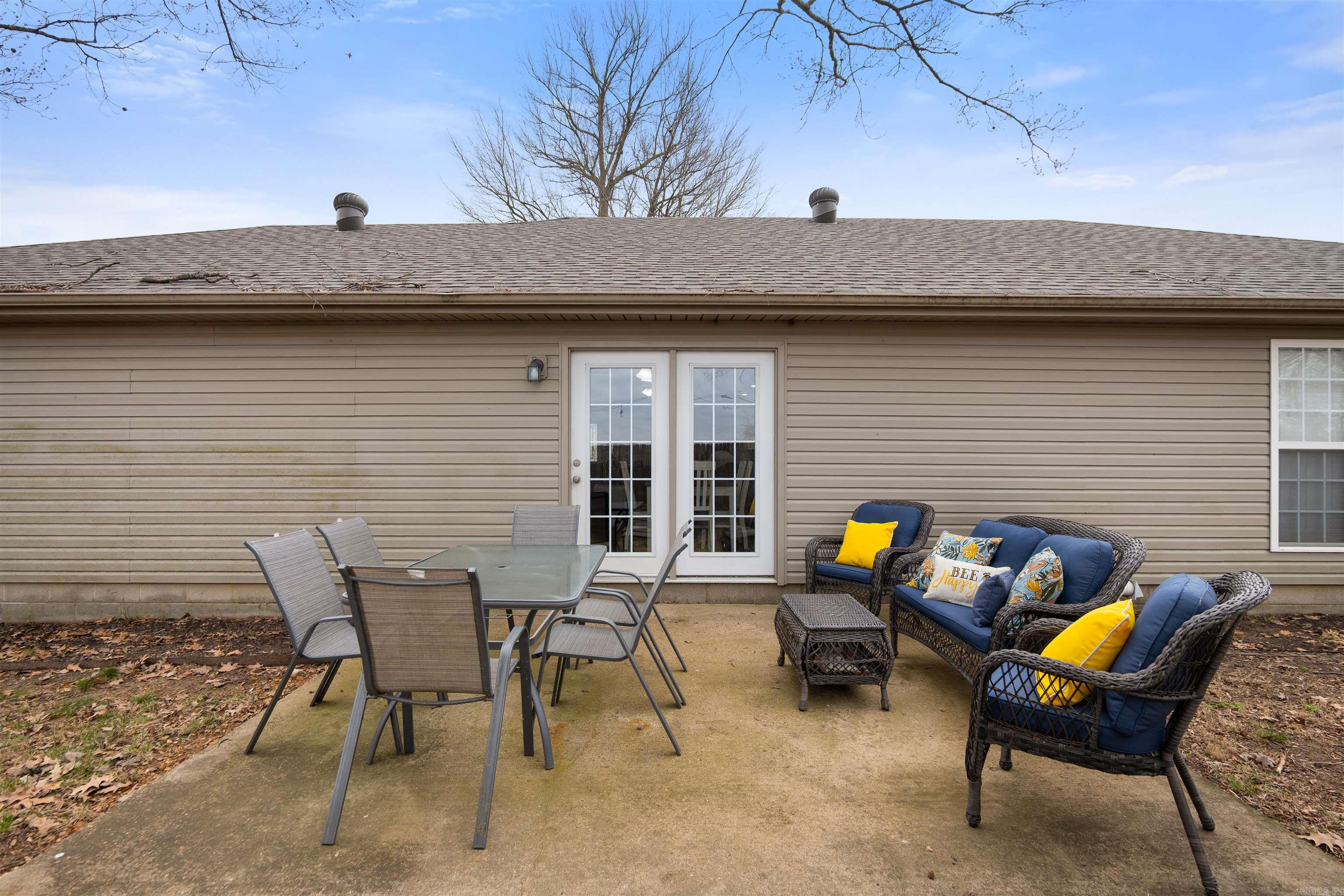 WINDSOR LANDING - Residential