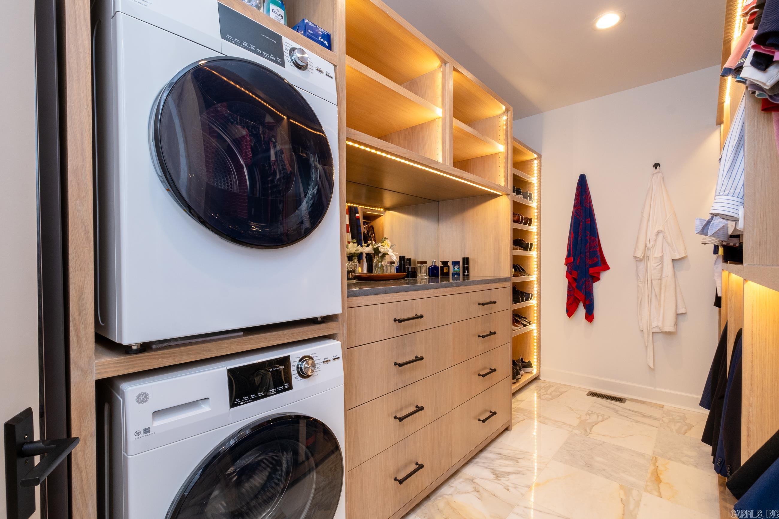 CHENAL VALLEY SOLOGNE CIRCLE - Residential