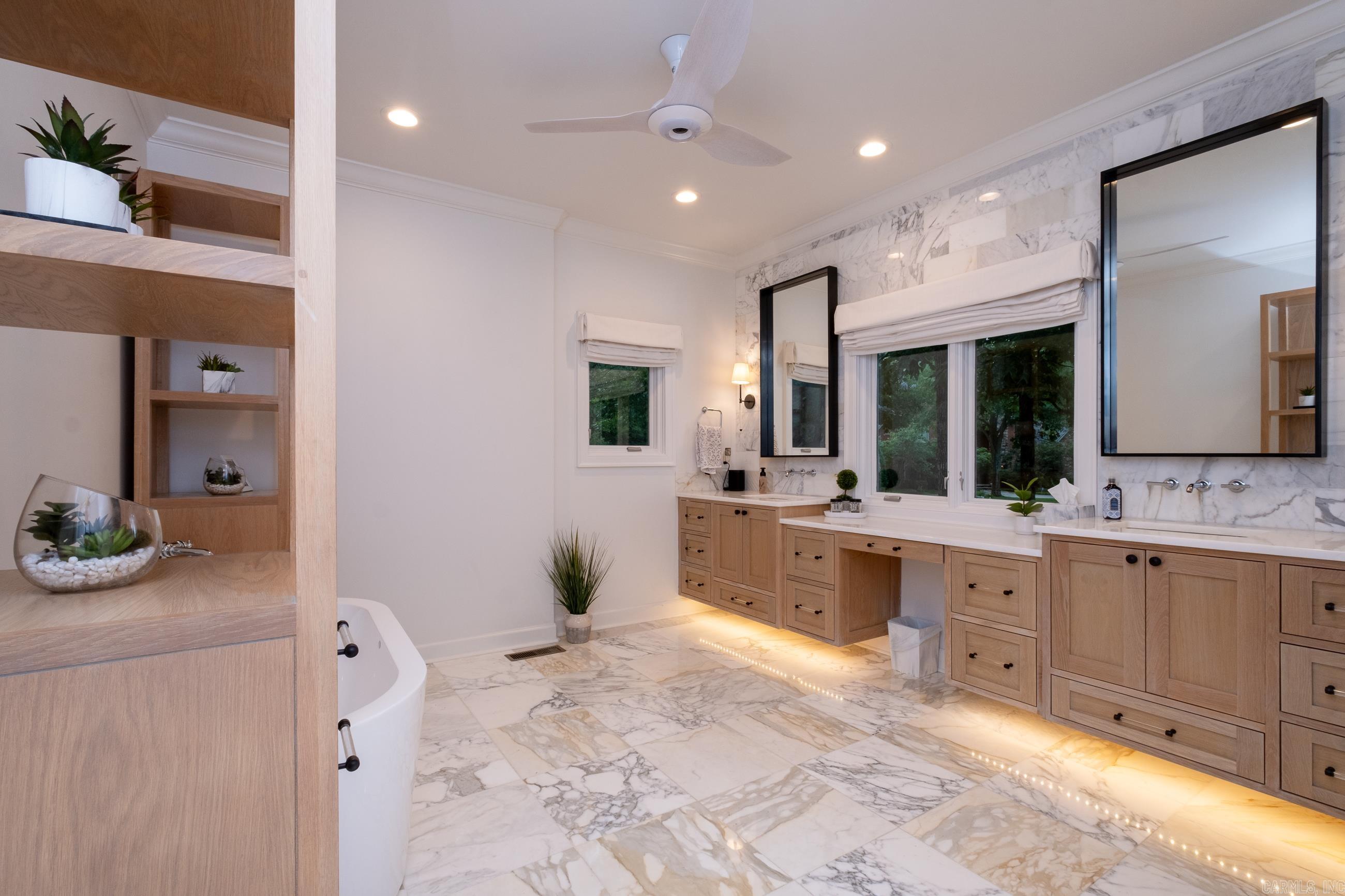 CHENAL VALLEY SOLOGNE CIRCLE - Residential