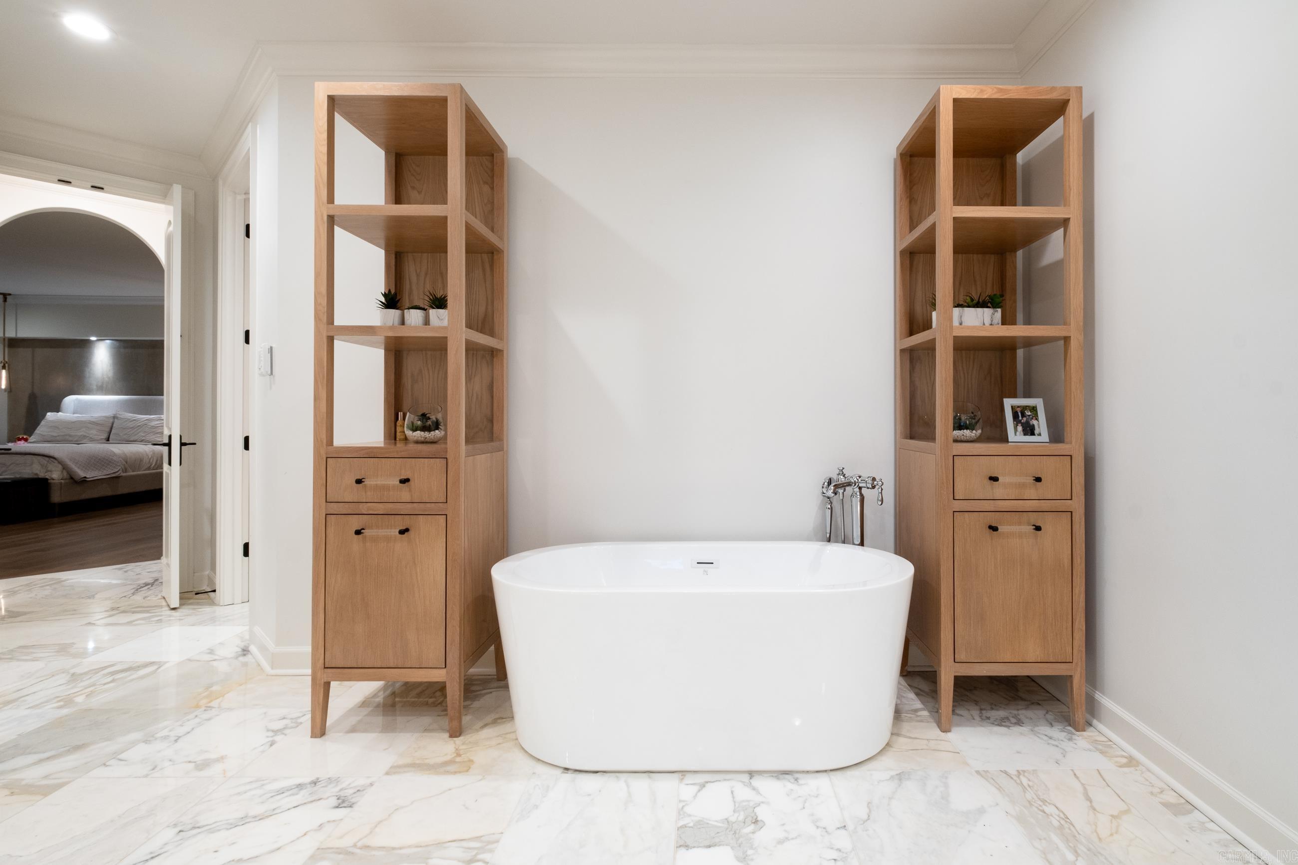 CHENAL VALLEY SOLOGNE CIRCLE - Residential