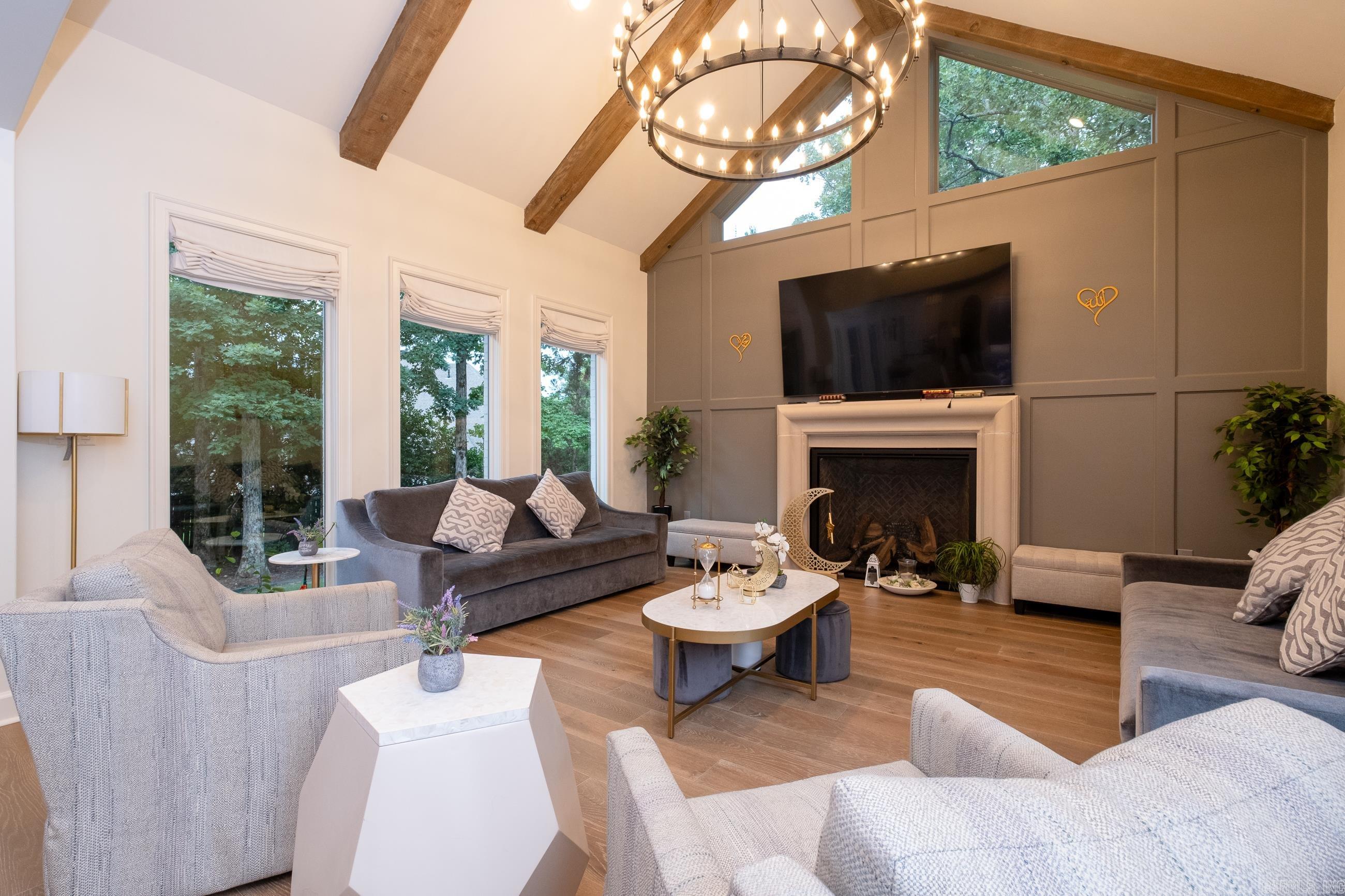 CHENAL VALLEY SOLOGNE CIRCLE - Residential