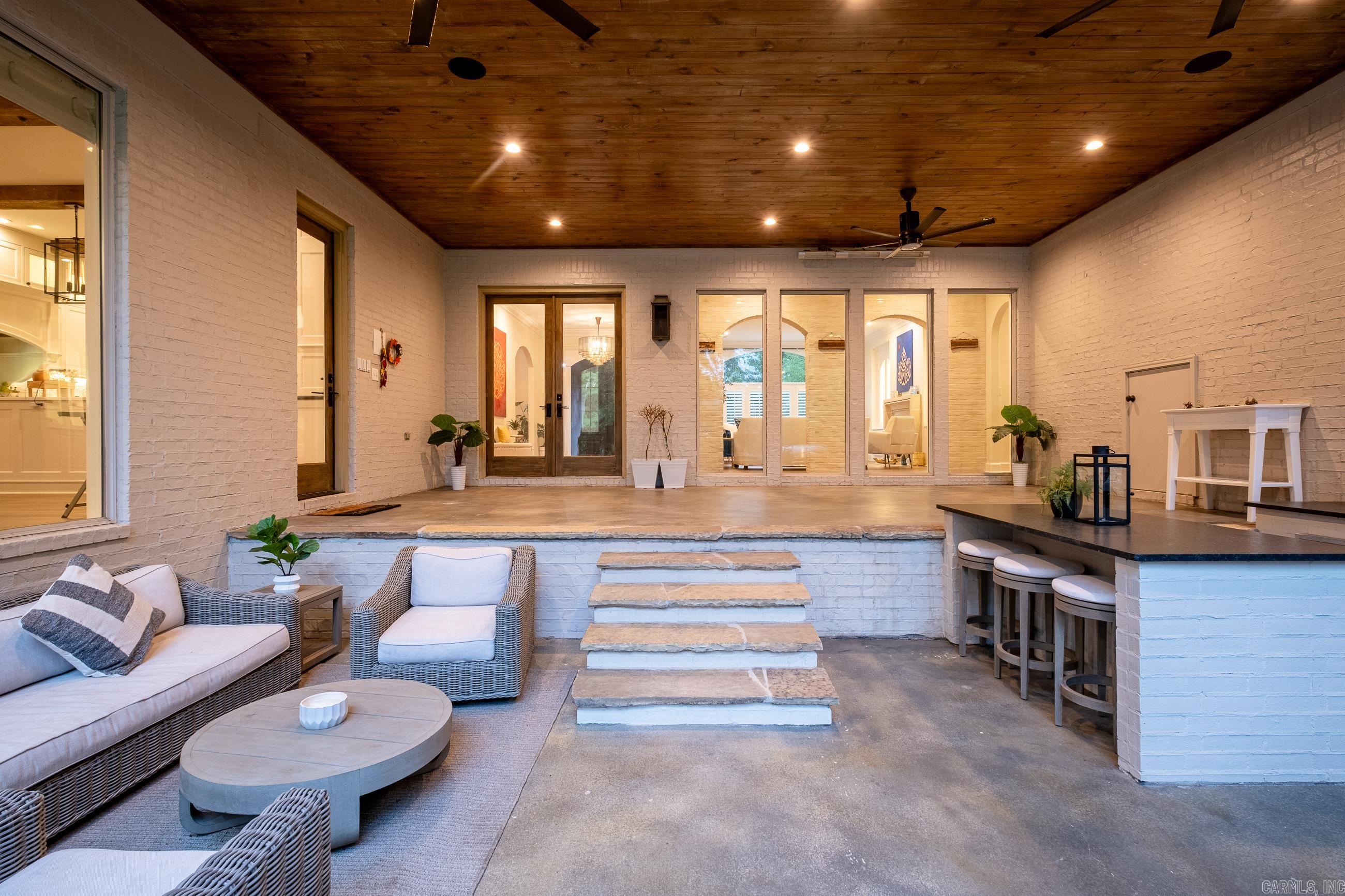 CHENAL VALLEY SOLOGNE CIRCLE - Residential