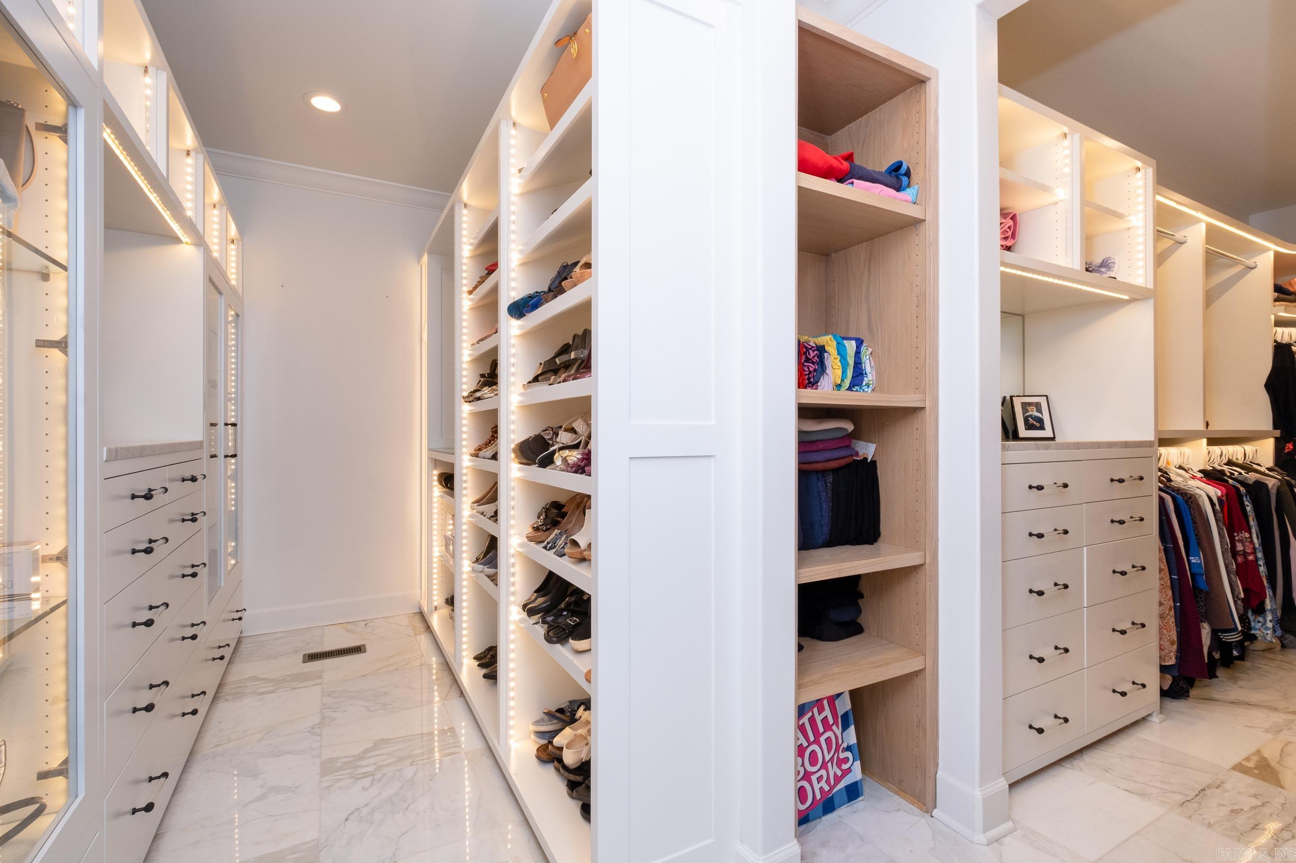 CHENAL VALLEY SOLOGNE CIRCLE - Residential