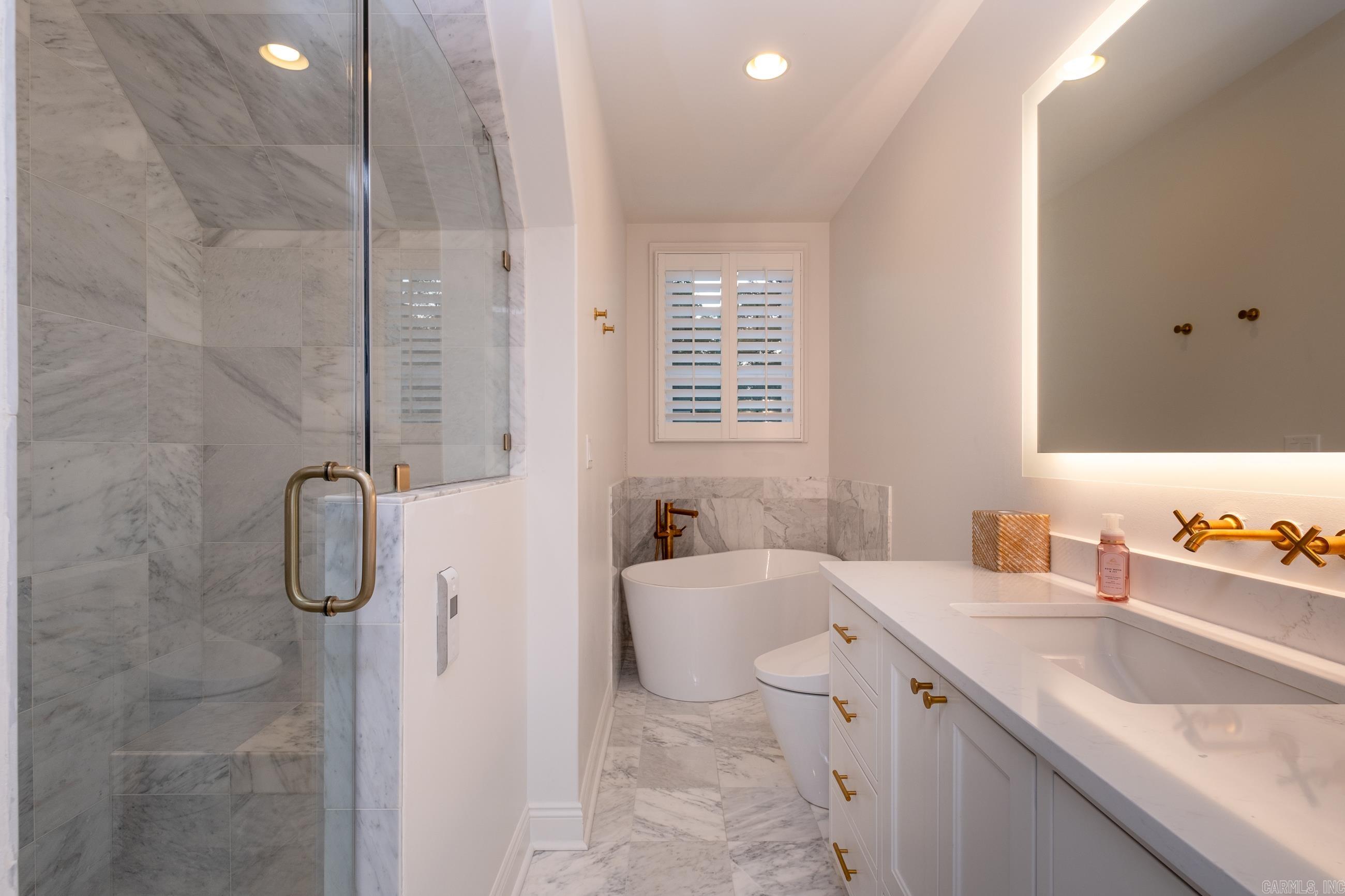 CHENAL VALLEY SOLOGNE CIRCLE - Residential