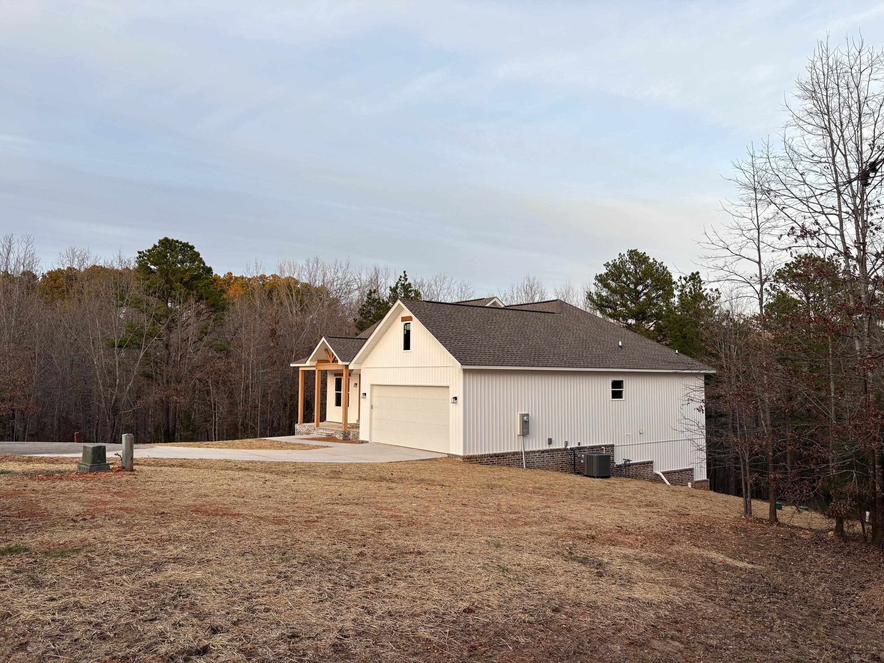 EAST WIND - Residential