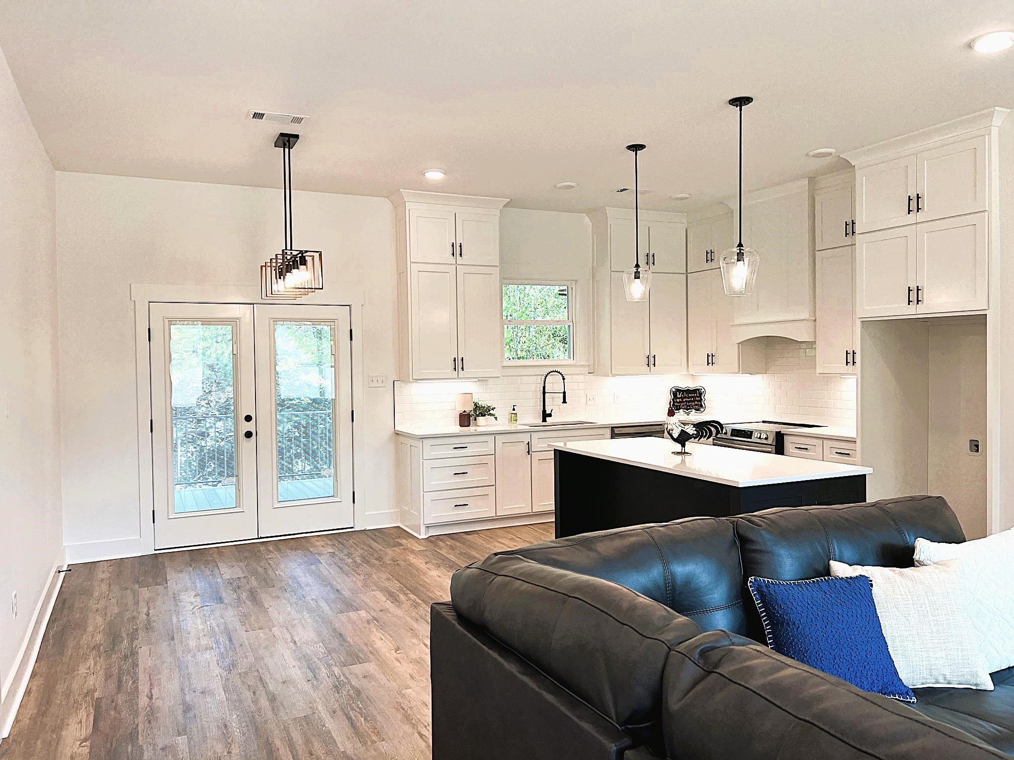 EAST WIND - Residential
