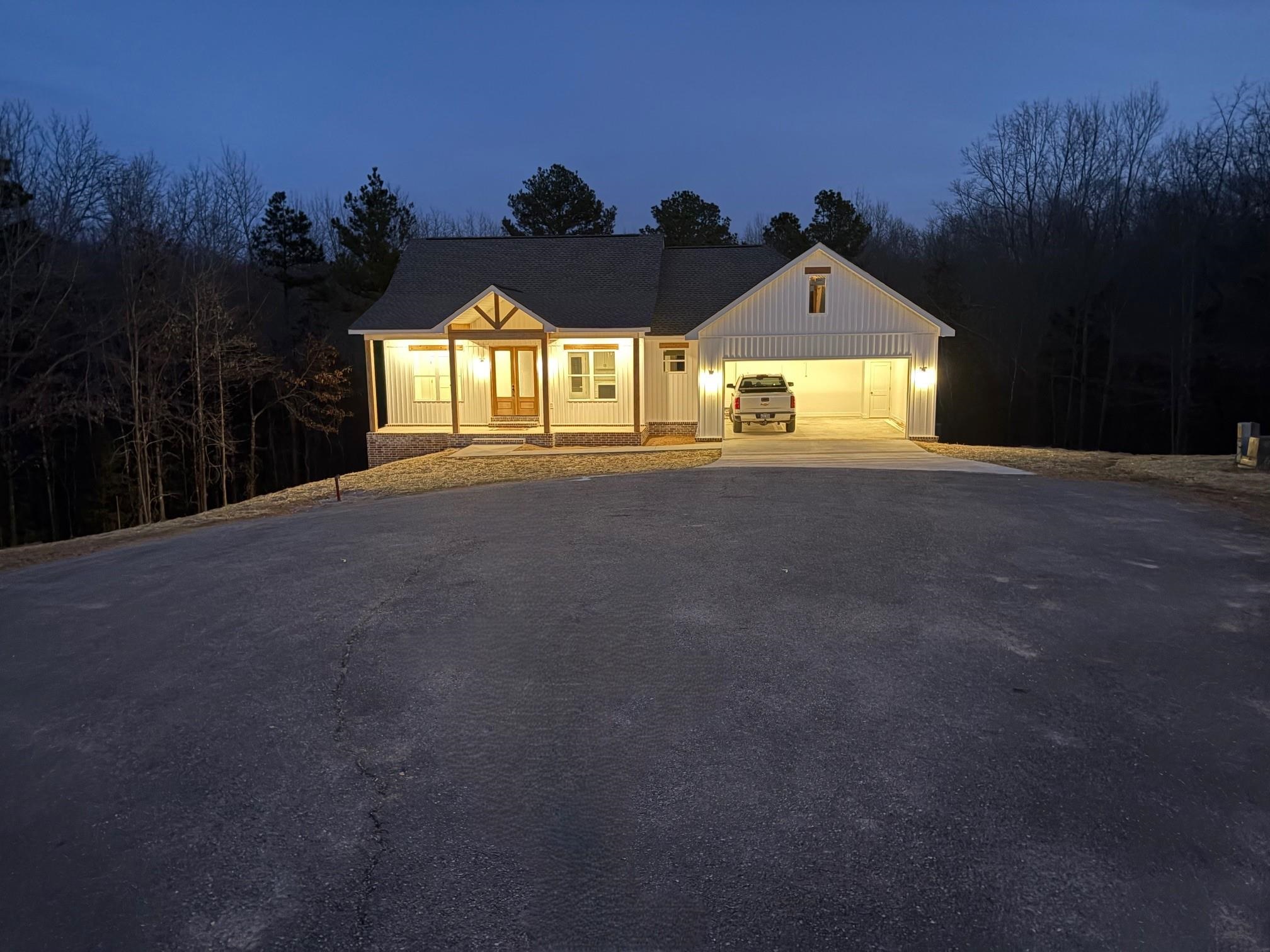 EAST WIND - Residential