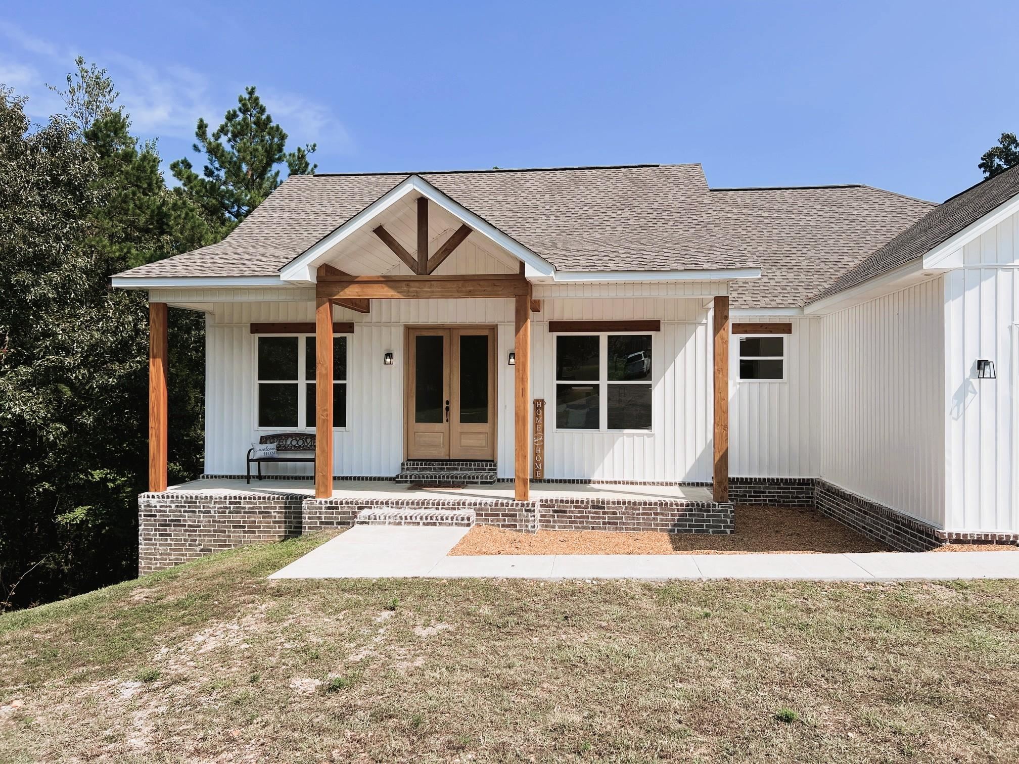 EAST WIND - Residential