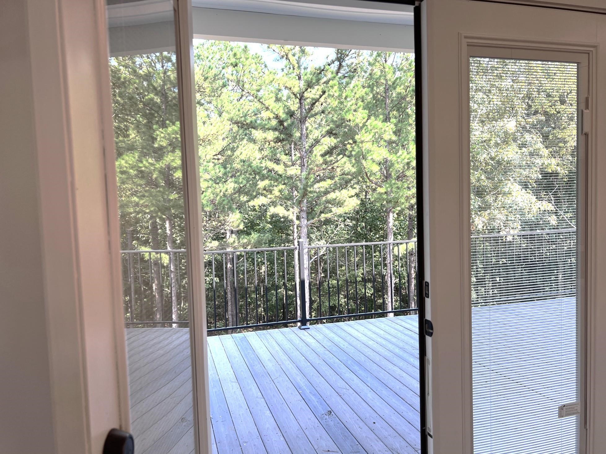 EAST WIND - Residential