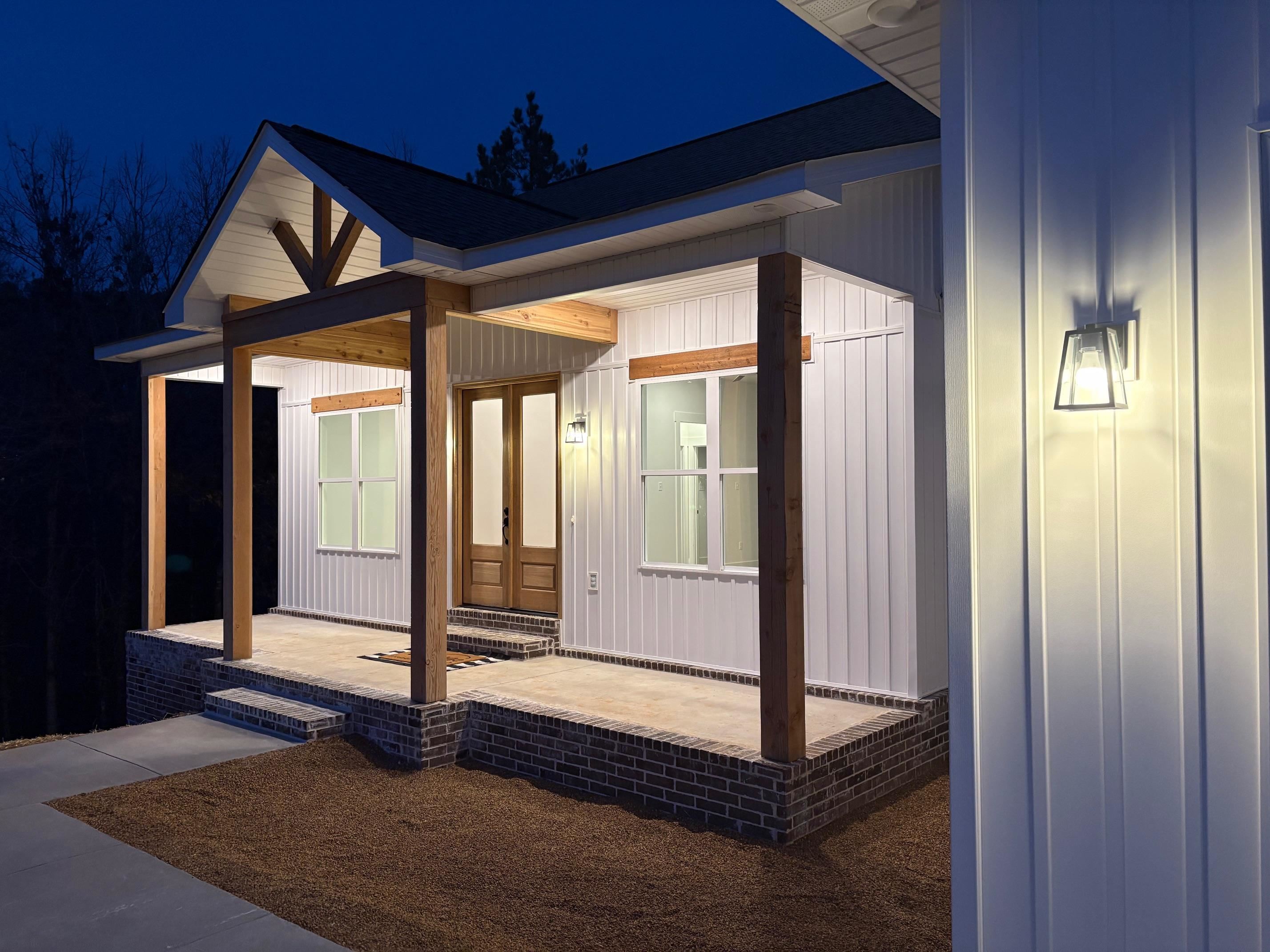 EAST WIND - Residential
