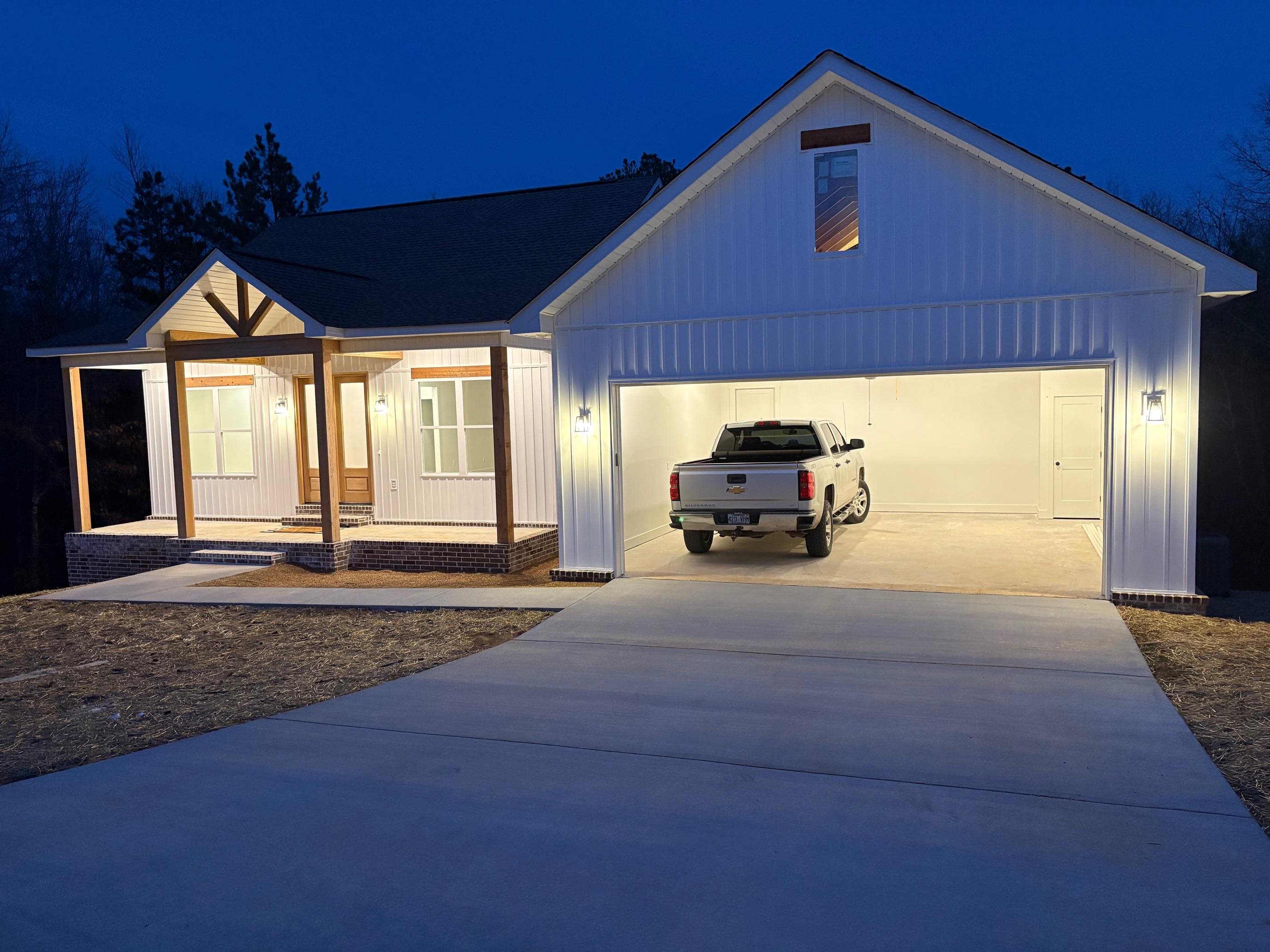 EAST WIND - Residential